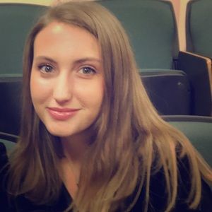 Meet your Posher, Caroline